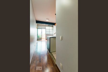 Entrada de apartamento para alugar com 1 quarto, 56m² em Cambuí, Campinas