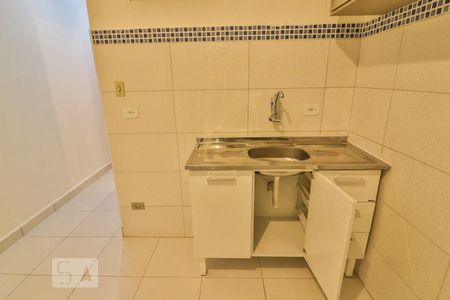 Cozinha de kitnet/studio à venda com 1 quarto, 33m² em Bela Vista, São Paulo