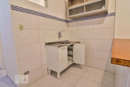 Cozinha de kitnet/studio à venda com 1 quarto, 33m² em Bela Vista, São Paulo