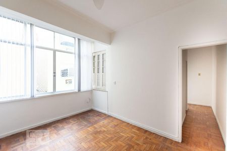 Sala de apartamento para alugar com 3 quartos, 70m² em Icaraí, Niterói