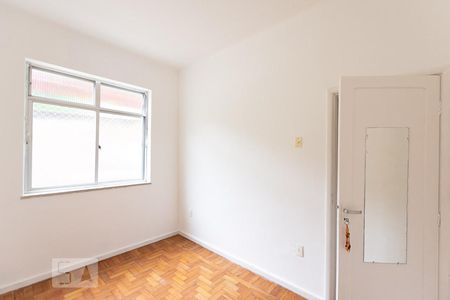 Quarto 1 de apartamento para alugar com 3 quartos, 70m² em Icaraí, Niterói