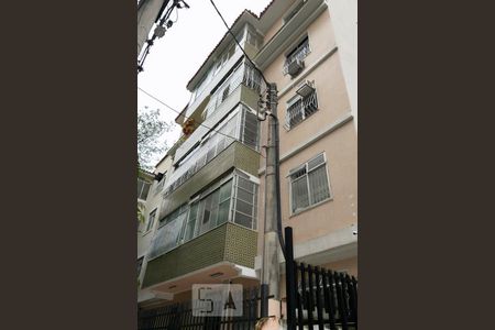 Fachada de apartamento para alugar com 3 quartos, 70m² em Icaraí, Niterói