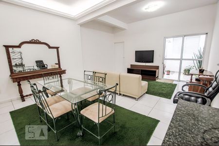 Apartamento para alugar com 130m², 2 quartos e 1 vagaSala