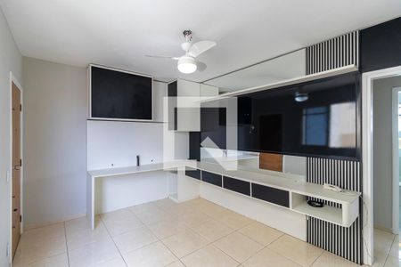 Sala de apartamento para alugar com 2 quartos, 70m² em Jardim Bela Vista, Campinas