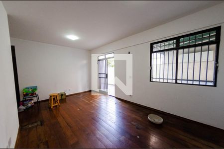 Sala de apartamento à venda com 3 quartos, 140m² em São Pedro, Belo Horizonte