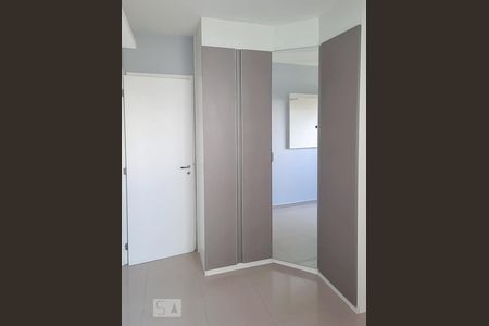 Quarto 2 suíte de apartamento para alugar com 2 quartos, 65m² em Jardim Flor da Montanha, Guarulhos