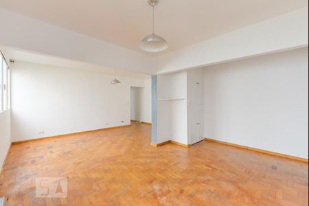 Sala de apartamento para alugar com 2 quartos, 90m² em Cerqueira César, São Paulo