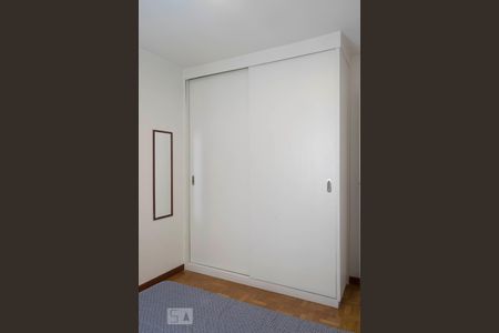 Quarto (Armários) de apartamento para alugar com 1 quarto, 42m² em Vila Califórnia, São Paulo