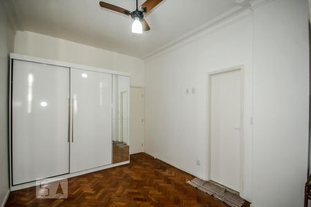 Quarto de kitnet/studio para alugar com 1 quarto, 50m² em Copacabana, Rio de Janeiro