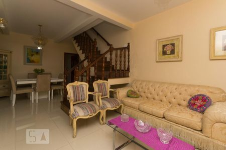 Sala de estar de casa à venda com 4 quartos, 160m² em Aclimação, São Paulo