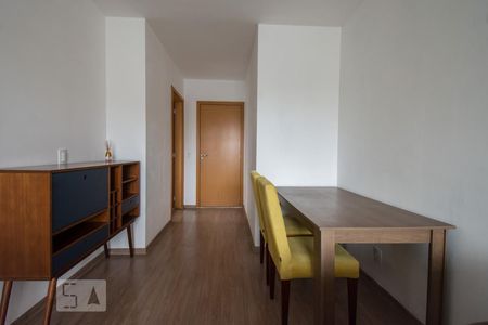 Sala de apartamento para alugar com 2 quartos, 60m² em Casa Branca, Santo André