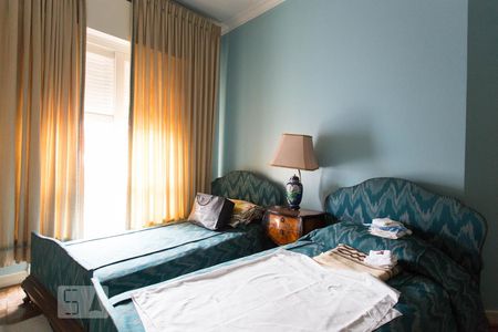 Casa para alugar com 500m², 4 quartos e 8 vagas Casa para alugar com 500m², 4 quartos e 8 vagasQuarto 02