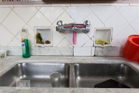 Casa para alugar com 500m², 4 quartos e 8 vagas Casa para alugar com 500m², 4 quartos e 8 vagasCozinha