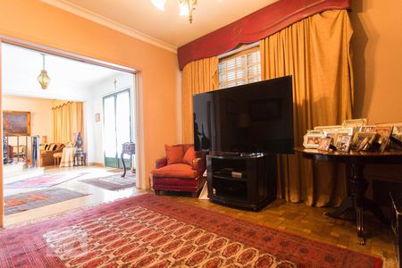 Casa para alugar com 500m², 4 quartos e 8 vagas Casa para alugar com 500m², 4 quartos e 8 vagasSala