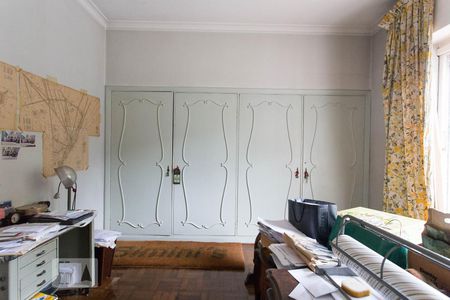 Casa para alugar com 500m², 4 quartos e 8 vagas Casa para alugar com 500m², 4 quartos e 8 vagasQuarto 04