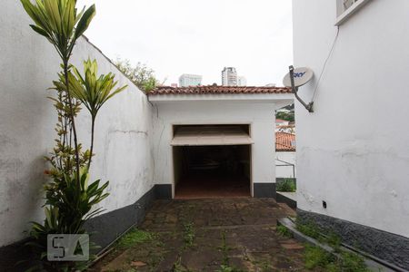 Casa para alugar com 500m², 4 quartos e 8 vagas Casa para alugar com 500m², 4 quartos e 8 vagasGaragem