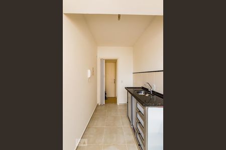 Cozinha de kitnet/studio para alugar com 1 quarto, 48m² em Centro, Campinas