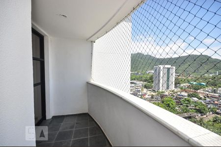 Varanda de apartamento para alugar com 2 quartos, 50m² em Jacarepaguá, Rio de Janeiro