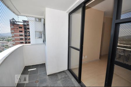 Varanda de apartamento para alugar com 2 quartos, 50m² em Jacarepaguá, Rio de Janeiro