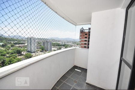 Varanda de apartamento para alugar com 2 quartos, 50m² em Jacarepaguá, Rio de Janeiro