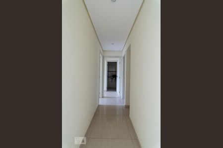 Corredor de apartamento à venda com 3 quartos, 100m² em Vila Itapura, Campinas