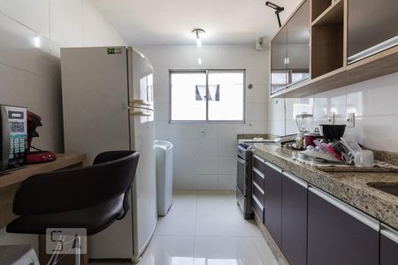 Cozinha de apartamento para alugar com 1 quarto, 48m² em Santo Amaro, São Paulo