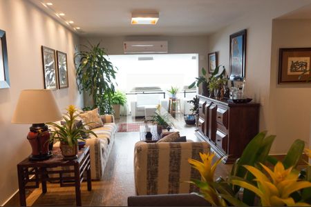 Sala de apartamento à venda com 3 quartos, 132m² em Barra da Tijuca, Rio de Janeiro