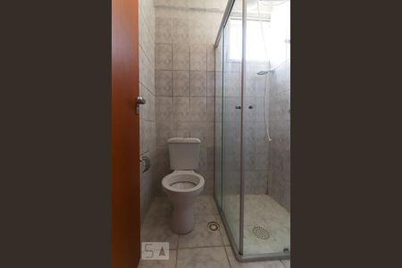 Banheiro de apartamento à venda com 2 quartos, 76m² em Gutierrez, Belo Horizonte