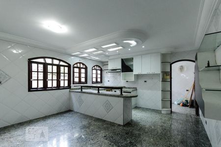 cozinha de casa para alugar com 3 quartos, 230m² em Vila Carrão, São Paulo