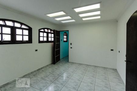 escritório de casa para alugar com 3 quartos, 230m² em Vila Carrão, São Paulo