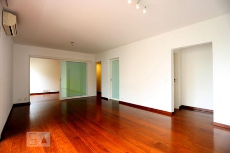 Sala de apartamento para alugar com 2 quartos, 118m² em Alto de Pinheiros, São Paulo