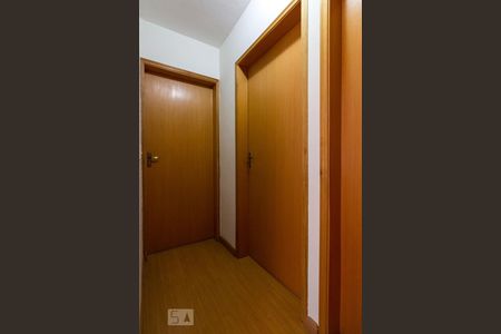 Acesso aos Quartos e Banheiro  de apartamento para alugar com 3 quartos, 72m² em Vila Gomes Cardim, São Paulo