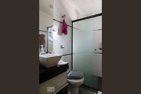 Banheiro Suíte de apartamento para alugar com 3 quartos, 98m² em Vila Gilda, Santo André