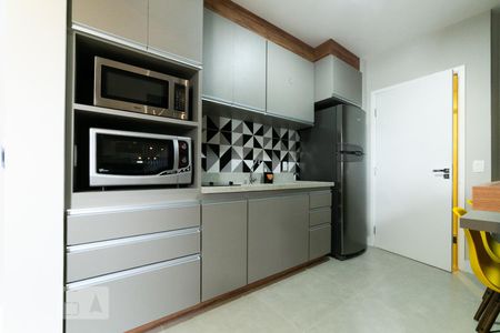 Cozinha de kitnet/studio à venda com 1 quarto, 35m² em Campo Belo, São Paulo