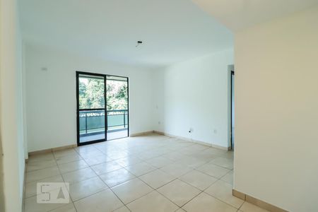Sala de apartamento para alugar com 2 quartos, 75m² em Freguesia (jacarepaguá), Rio de Janeiro