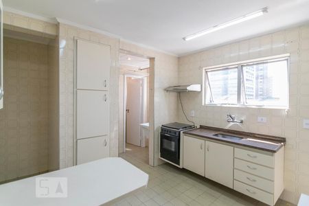 Cozinha de apartamento à venda com 2 quartos, 68m² em Jardim, Santo André