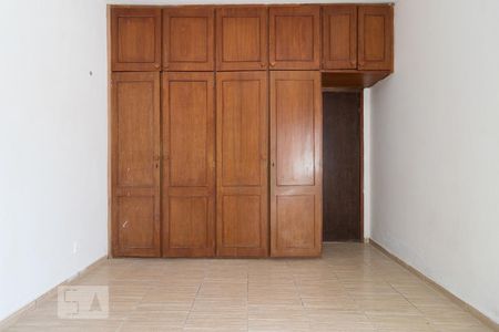 Quarto 2 de casa para alugar com 2 quartos, 90m² em Sagrada Família, Belo Horizonte