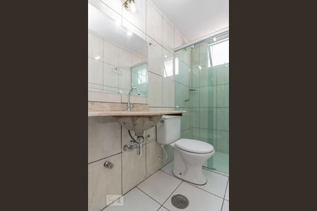 Banheiro de apartamento à venda com 2 quartos, 55m² em Km 18, Osasco