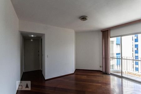 Sala de apartamento para alugar com 2 quartos, 62m² em Vila Indiana, São Paulo