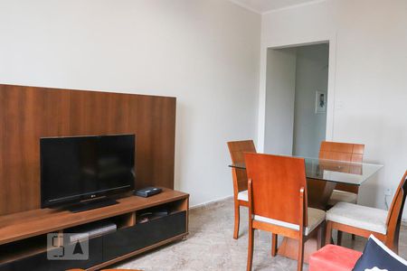 Apartamento para alugar com 75m², 2 quartos e sem vagaSala