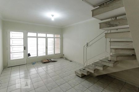 sala de casa de condomínio para alugar com 2 quartos, 65m² em Chácara Califórnia, São Paulo