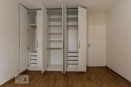 quarto 02 de casa de condomínio para alugar com 2 quartos, 65m² em Chácara Califórnia, São Paulo