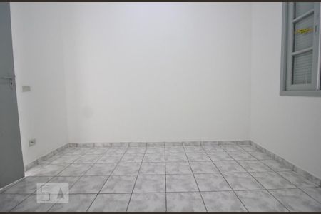 Quarto 1 de casa para alugar com 2 quartos, 80m² em Vila Gomes, São Paulo