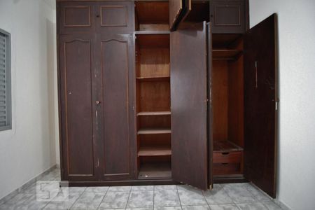 Quarto 2 de casa para alugar com 2 quartos, 80m² em Vila Gomes, São Paulo