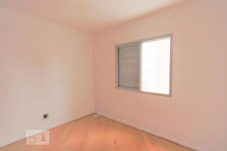 Quarto 1  de apartamento para alugar com 3 quartos, 90m² em Vila Firmiano Pinto, São Paulo