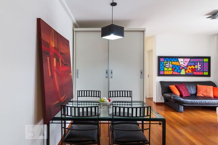 Sala de apartamento para alugar com 2 quartos, 65m² em Vila Olímpia, São Paulo