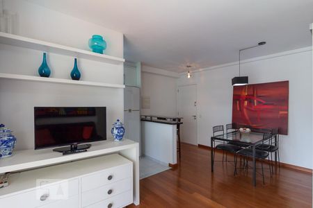 Sala de apartamento para alugar com 2 quartos, 65m² em Vila Olímpia, São Paulo