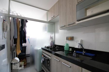Cozinha de apartamento à venda com 2 quartos, 52m² em Vila Homero Thon, Santo André
