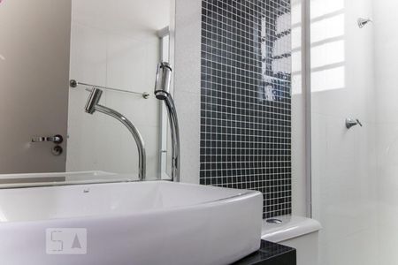 Detalhe banheiro de apartamento à venda com 2 quartos, 52m² em Vila Homero Thon, Santo André
