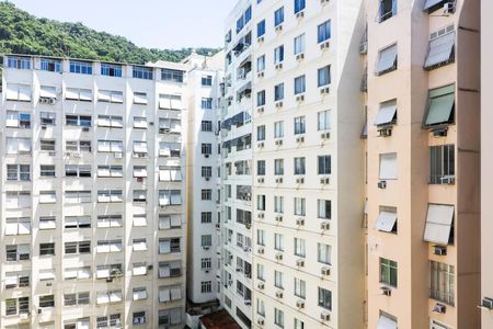 Vista da Sala de apartamento para alugar com 3 quartos, 115m² em Copacabana, Rio de Janeiro